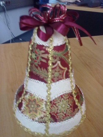 bordovo-zlatý zvonček.jpg